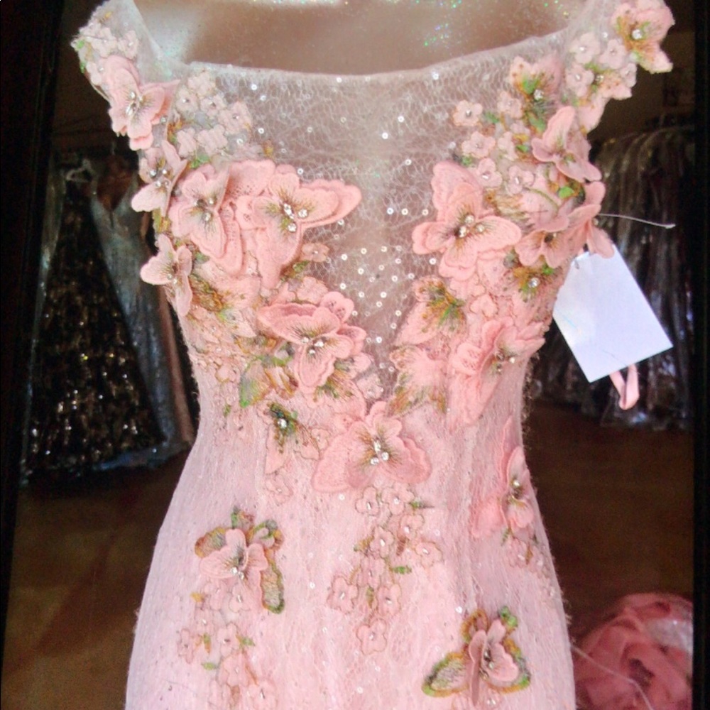 Pageant gown